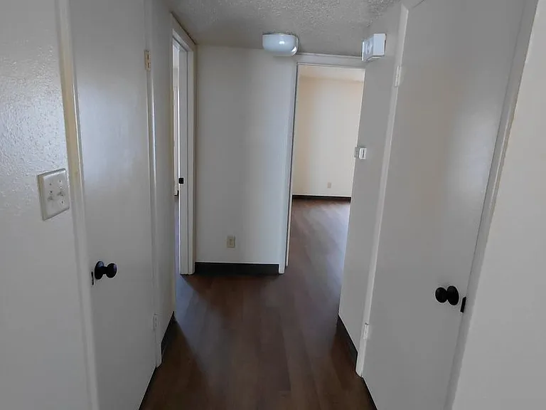 Prairie Sun Apartments — Photo 9