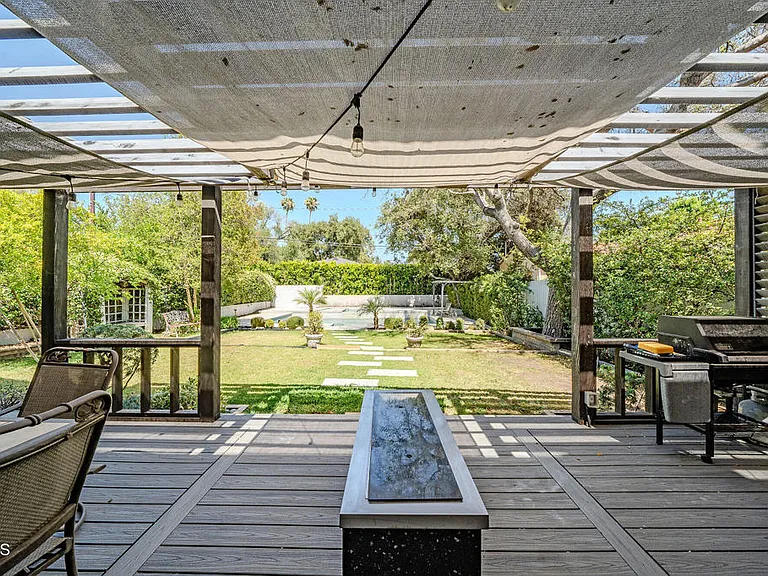 4330 Bel Aire Dr — Photo 42