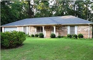1st image of 541 Jennifer Dr E