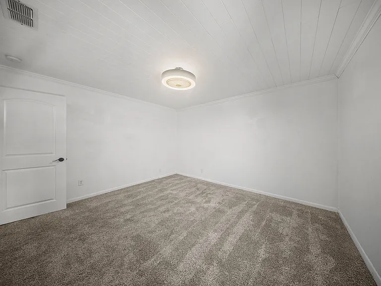 203 Farmer Dr — Photo 29