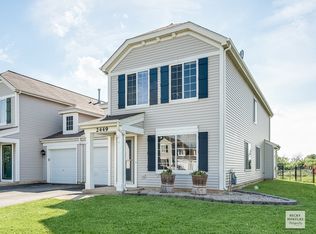 2449 Roxbury Ln, Montgomery, IL 60538