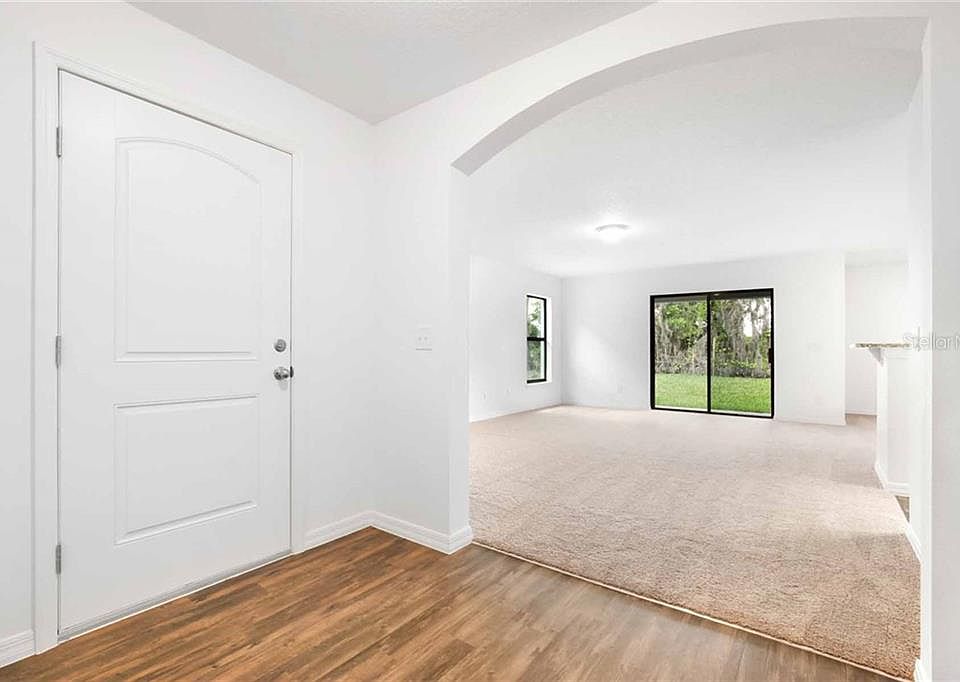 2nd image of 8583 Silverbell Loop