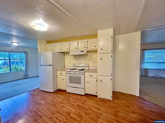 5th image of 277 NE Conifer Blvd Unit 91