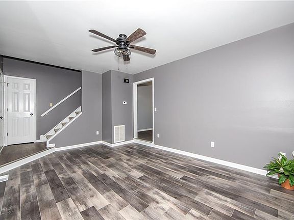 4th image of 25302 Walkers Landing Ct