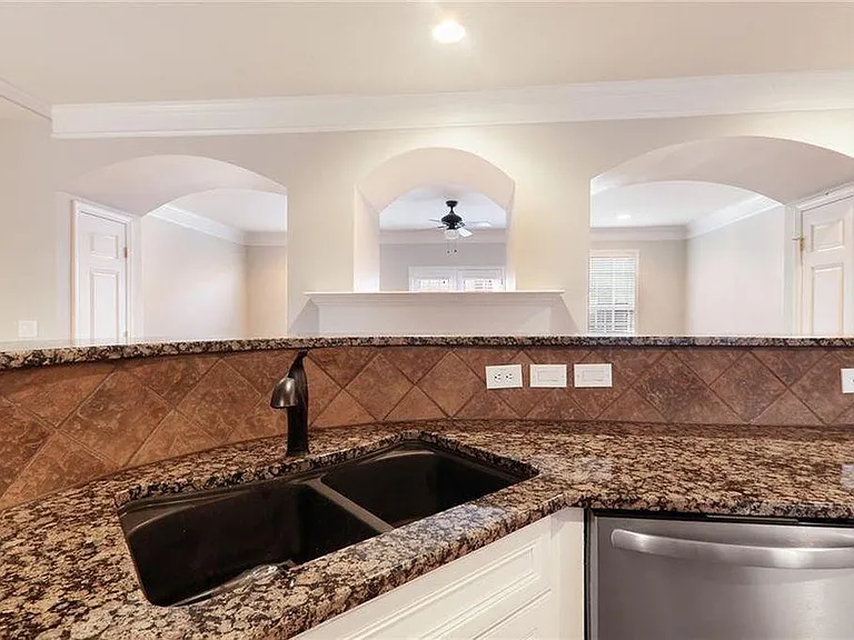 10467 Holliwell Ct — Photo 12