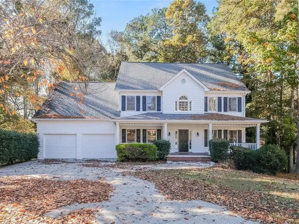 401 Braidwood Knl NW, Acworth, GA 30101