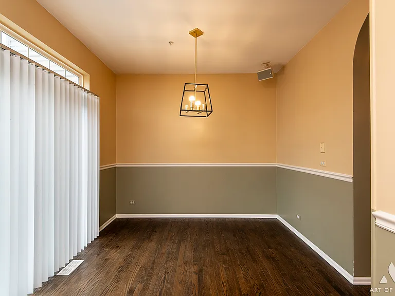 2838 N Greenwood Ave — Photo 6