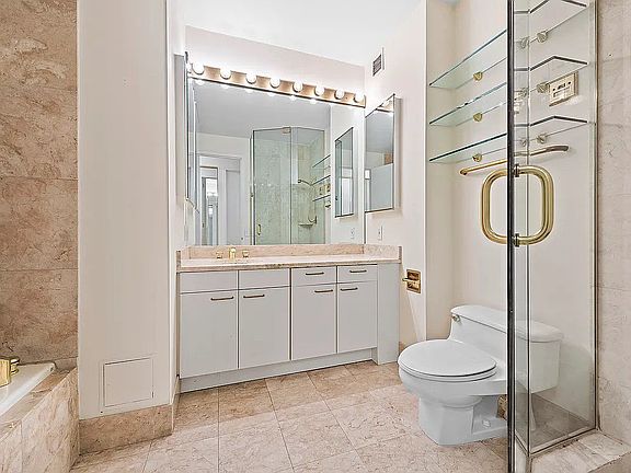3rd image of 301 W 57th St APT 51C