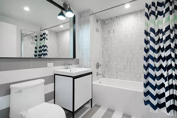 Rented by Monarch Realty Group | media 7