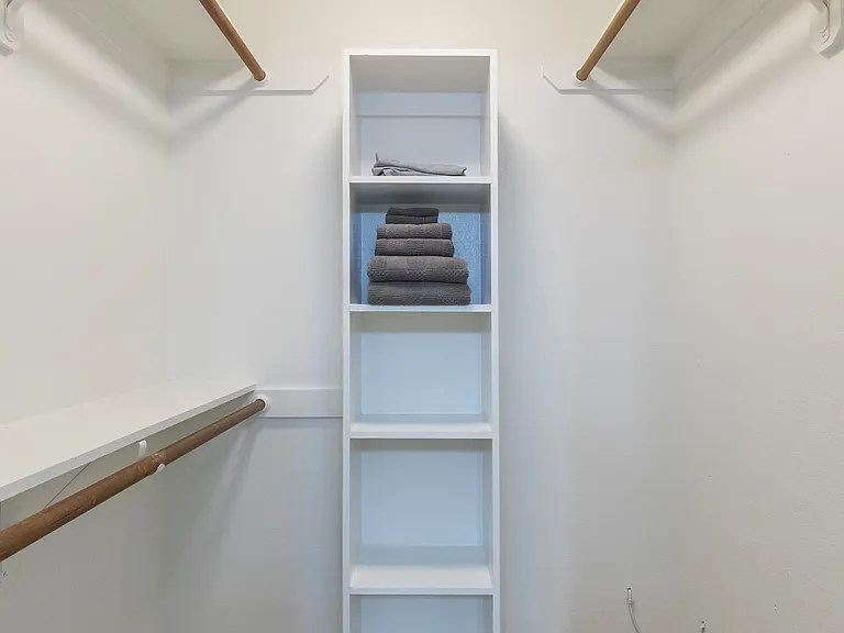 8073 Bonnie Cir — Photo 15