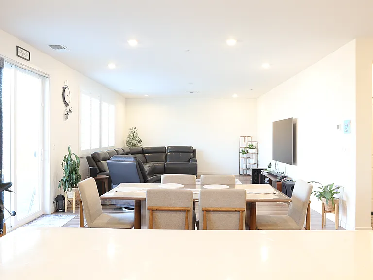 1068 Osprey Dr — Photo 11