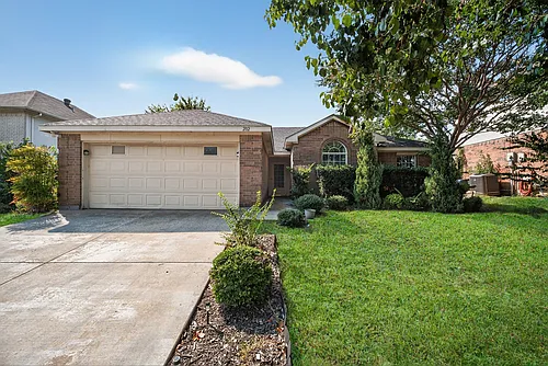 202 Kenosha Ln Photo 1