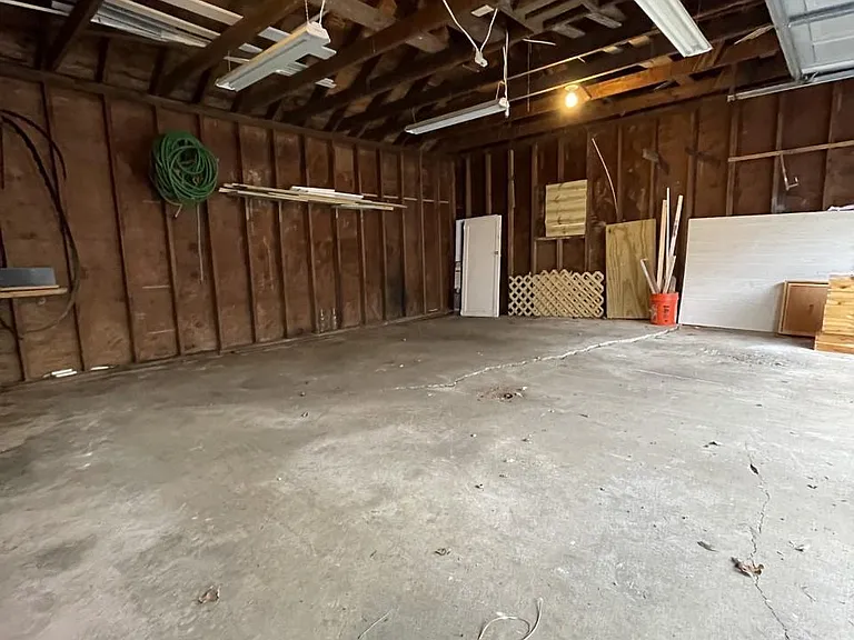 280 Scotland Rd — Photo 5