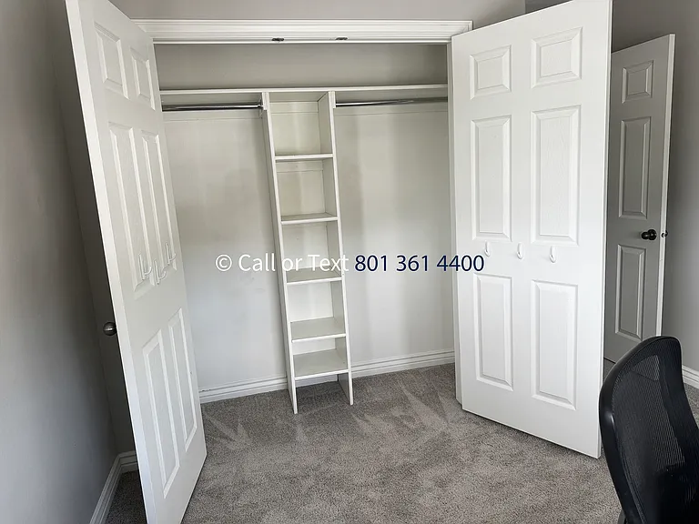 1665 N 2600th St W — Photo 30