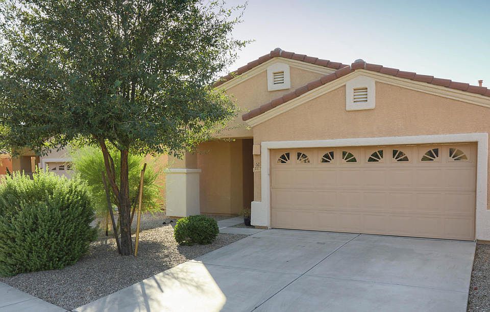 1st image of 2227 E Stone Stable Dr
