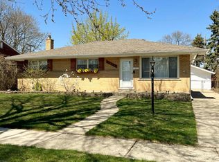 31756 Scone St, Livonia, MI 48154