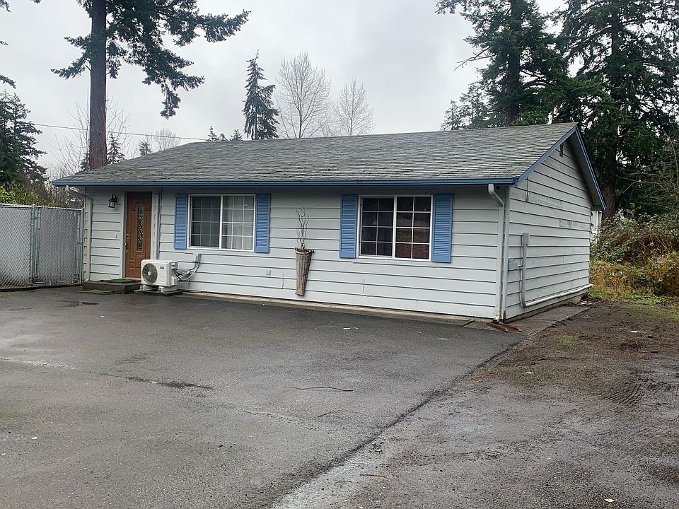 1st image of 414 1/2 E 91st St
