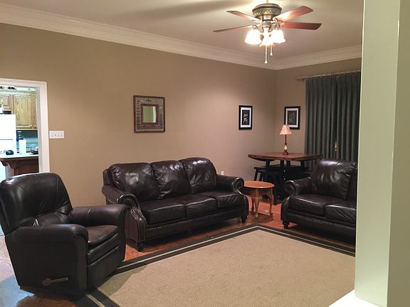 5th image of 118 Longwood Dr