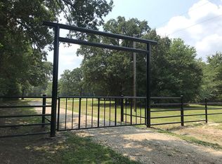 204 County Road 1222, Cumby, TX 75433