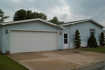 5025 Colonial- Front Exterior.jpg