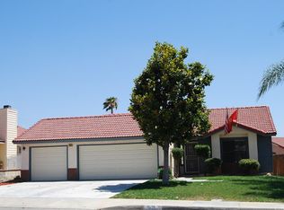 939 W Thornton Ave, Hemet, CA 92543