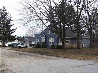 3rd image of 1262 Columbian Ave
