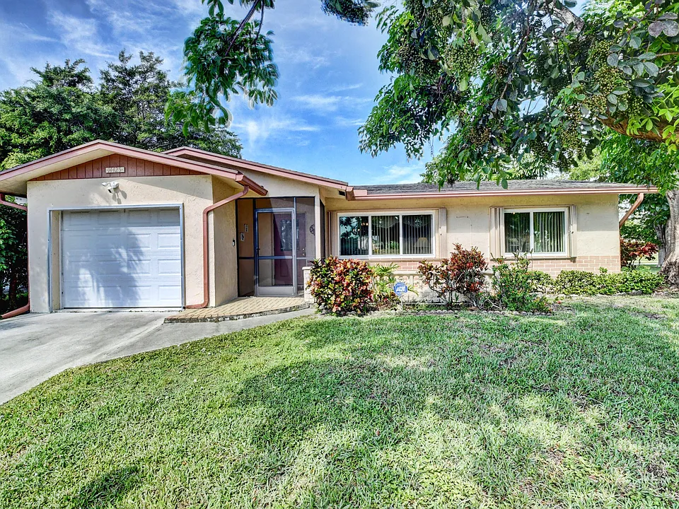 14425 Amapola Way