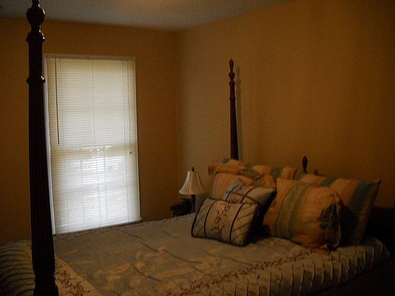 4th image of 2530 Corinth Dr