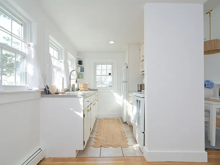 Ferncliff Rd — Photo 4