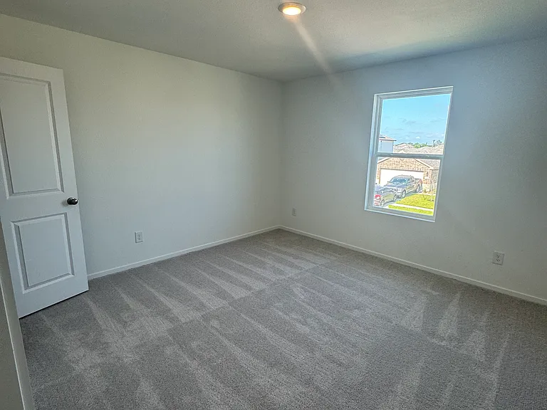 21719 Springhill Grv — Photo 9