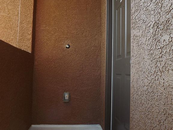 4th image of 9303 Gilcrease Ave Unit 2173