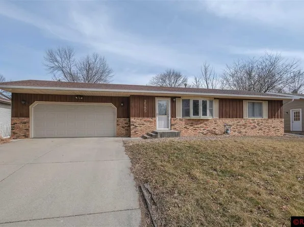2585 Lamada Pl, Owatonna, MN 55060
