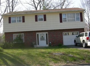 138 Windsor Ave, Hopatcong, NJ 07843