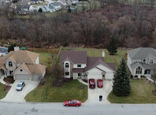 2119 Deer Lodge Dr, Fort Wayne, IN