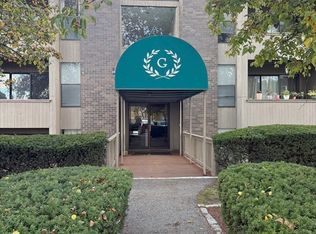 42 Shrewsbury Green Dr UNIT F, Shrewsbury, MA 01545