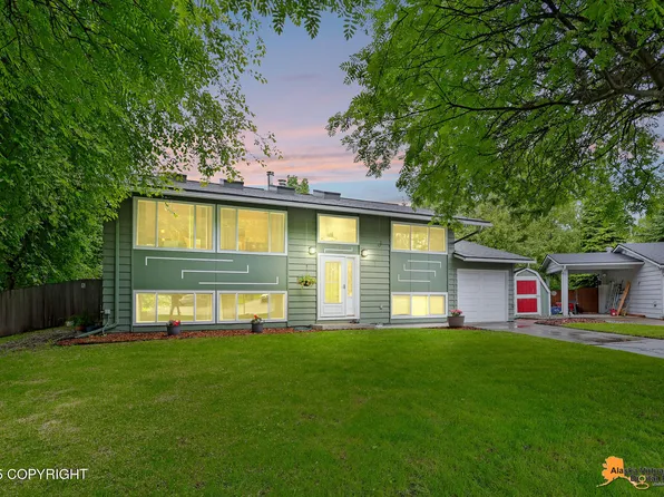 3868 Shannon Cir, Anchorage, AK 99508