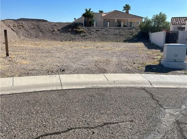 2927 Lakeview Dr, Bullhead City, AZ 86429