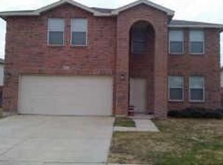 5121 Weather Rock Ln, Fort Worth, TX 76179