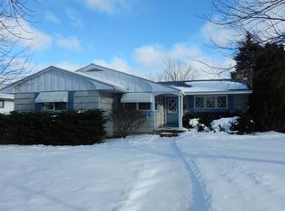 705 S 20th St, Escanaba, MI 49829