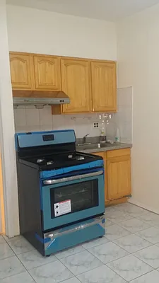 Rented by Robin D Plummer, LREB | media 2