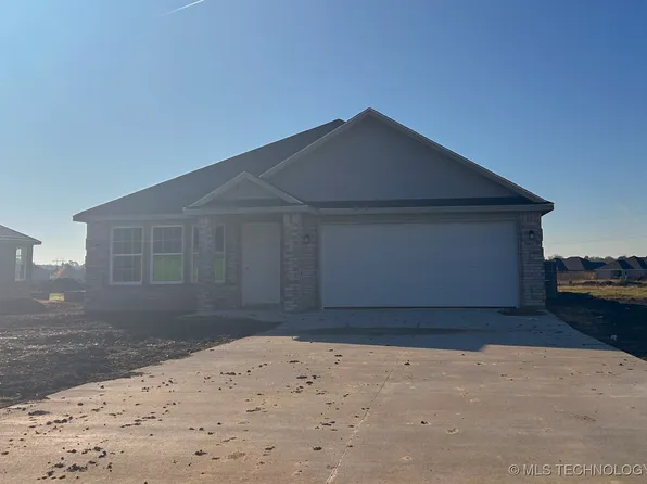 3515 Little John Dr, Durant, OK 74701