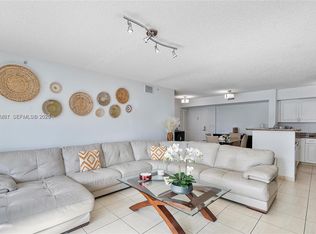 1155 Brickell Bay Dr APT 603, Miami, FL 33131