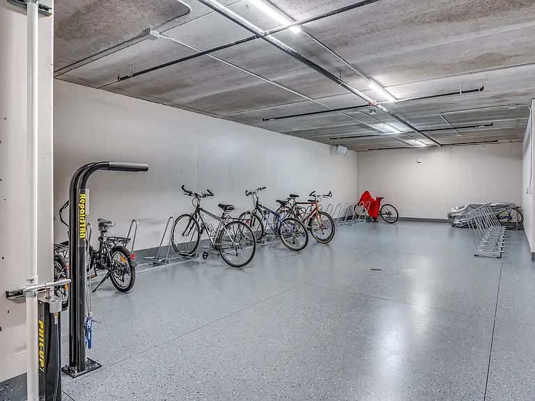 Bike Parking and Maintenance Station