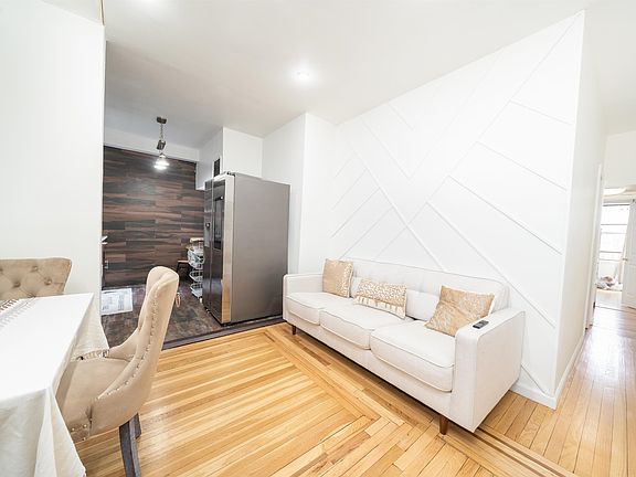 4th image of 260 Harrison Ave APT 306