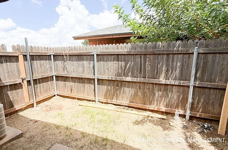 7303 Avenue X #101 — Photo 14