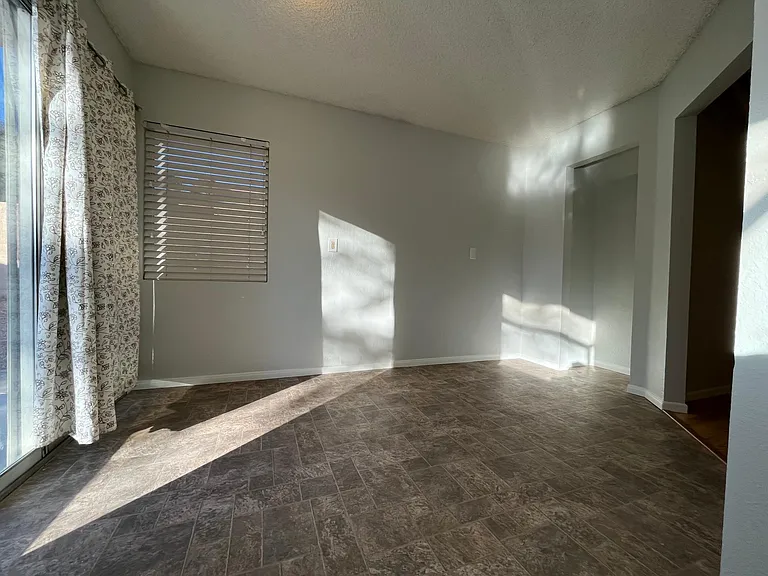 3317 Surfline Dr — Photo 9