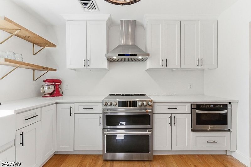 1115 Tuxedo Sq, Teaneck, NJ 07666 | MLS #4023737 | Zillow