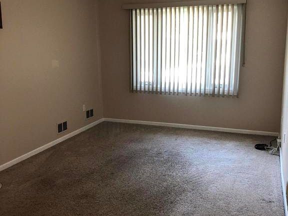 3rd image of 68 Valdemar Ave