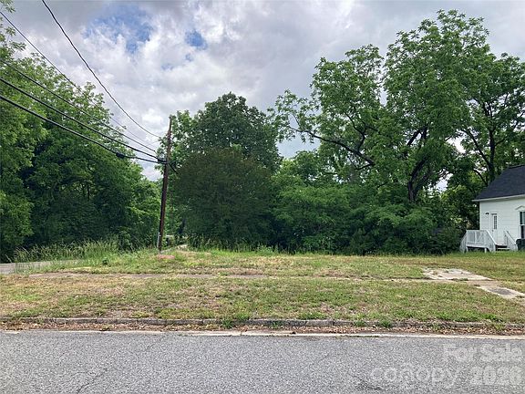 2nd image of 610 S Yadkin Ave