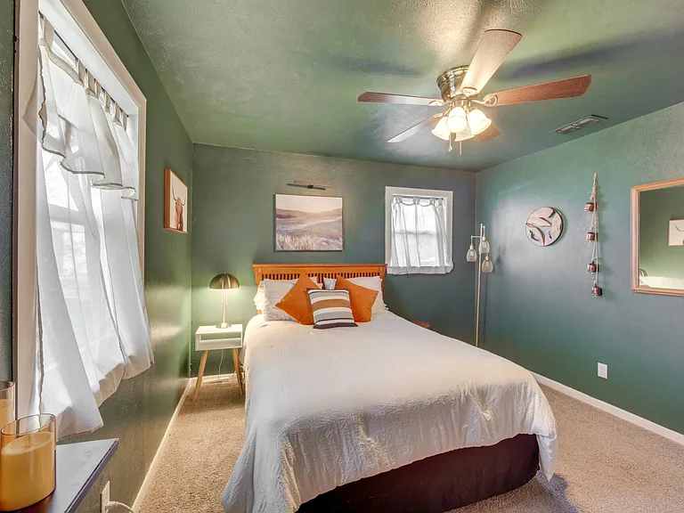 15074 Saline Dr — Photo 7
